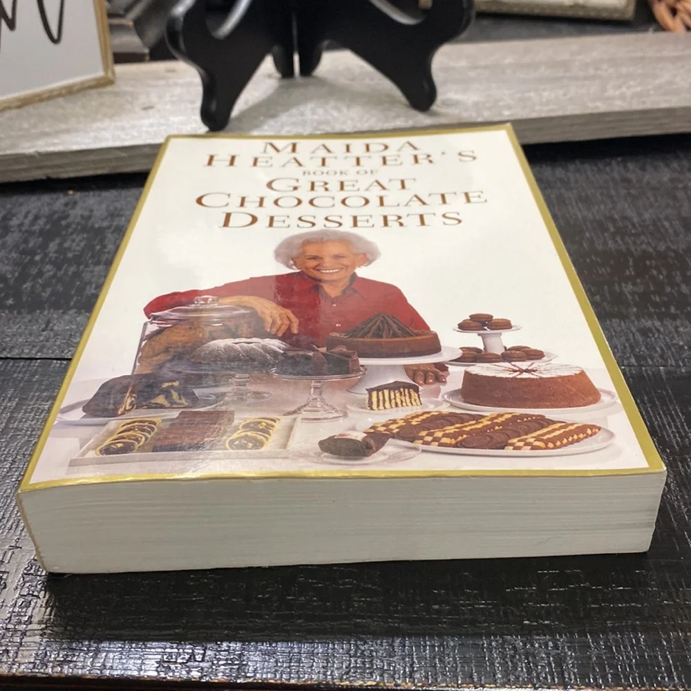 Maida Heatter's Vintage 1995 PB Book of Great Chocolate Desserts! - Picture 3 of 12